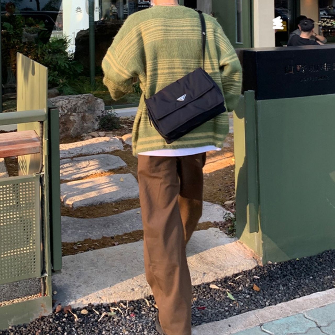 ラウンドネック細ボーダーソフトニット　1080