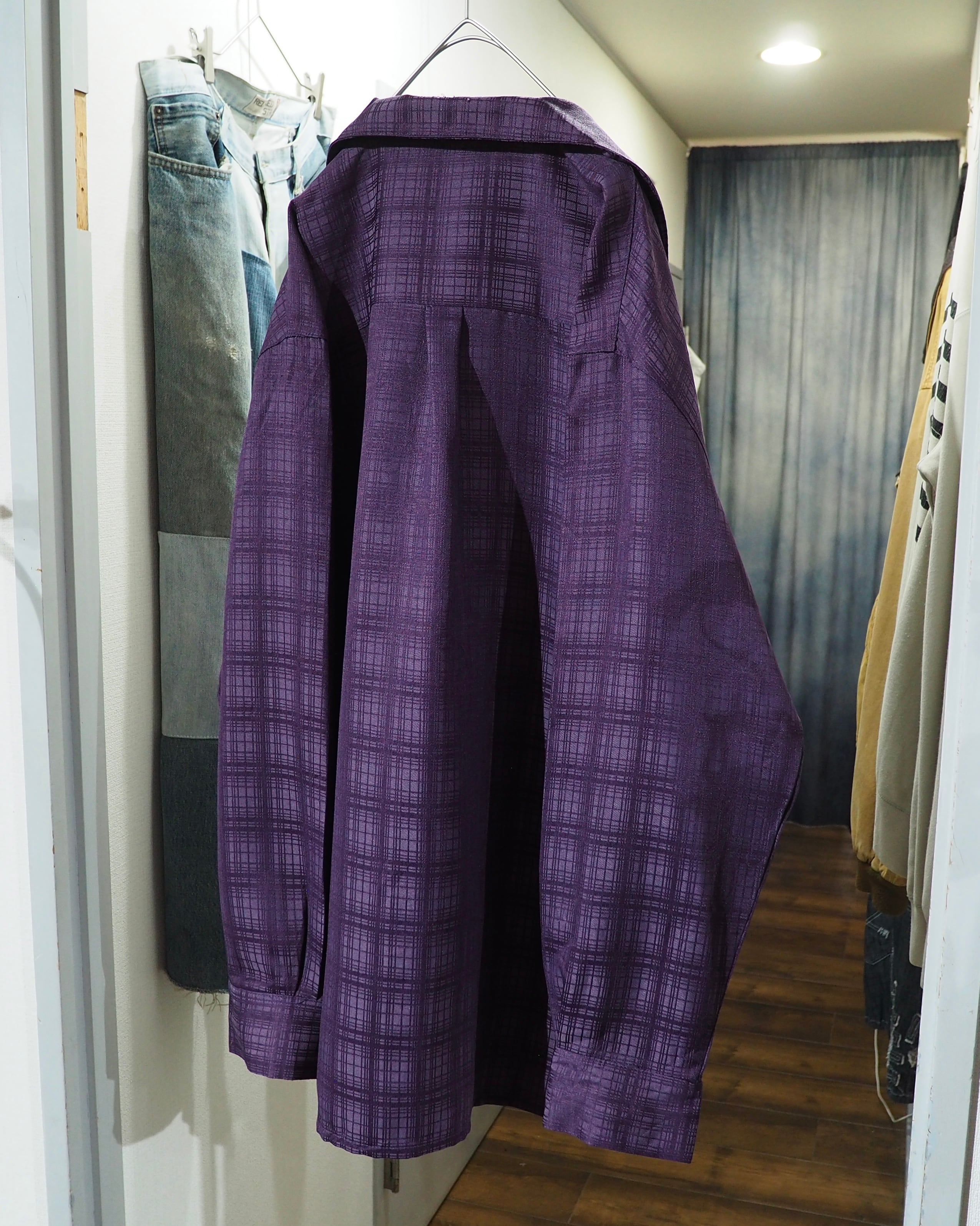 1990s " 妖艶甘美 " Bewitching Purple Color Vintage Loose Open Collar Shirt