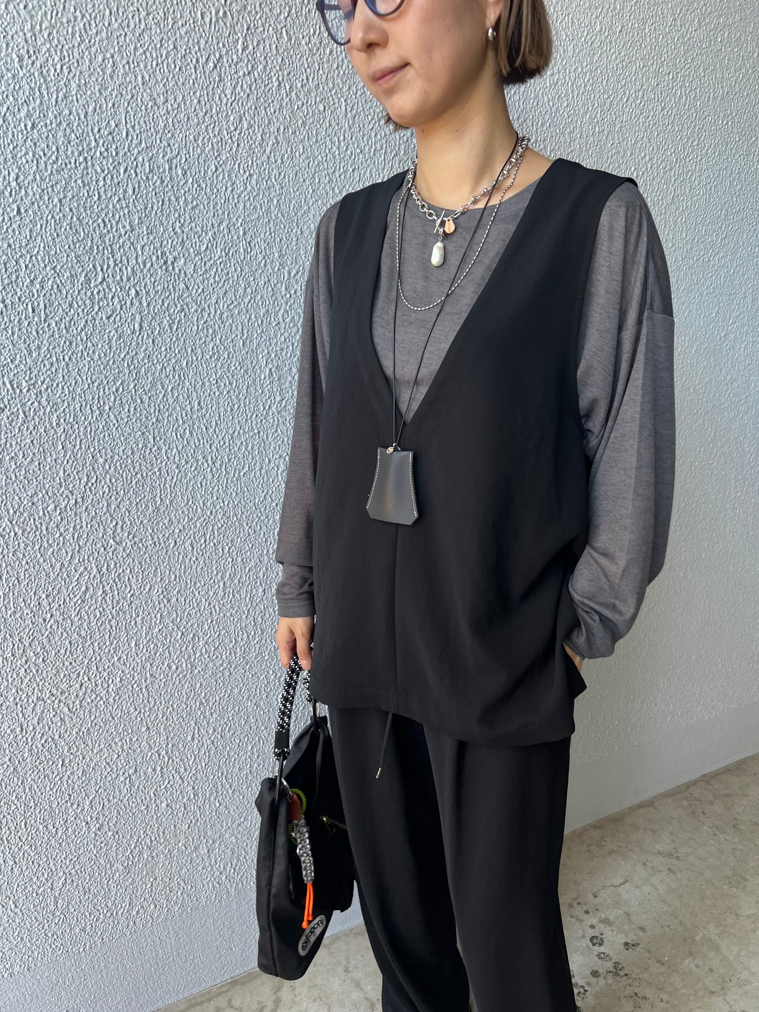 【CHIGNON】シアーフライスプルオーバー 8554-054BZ