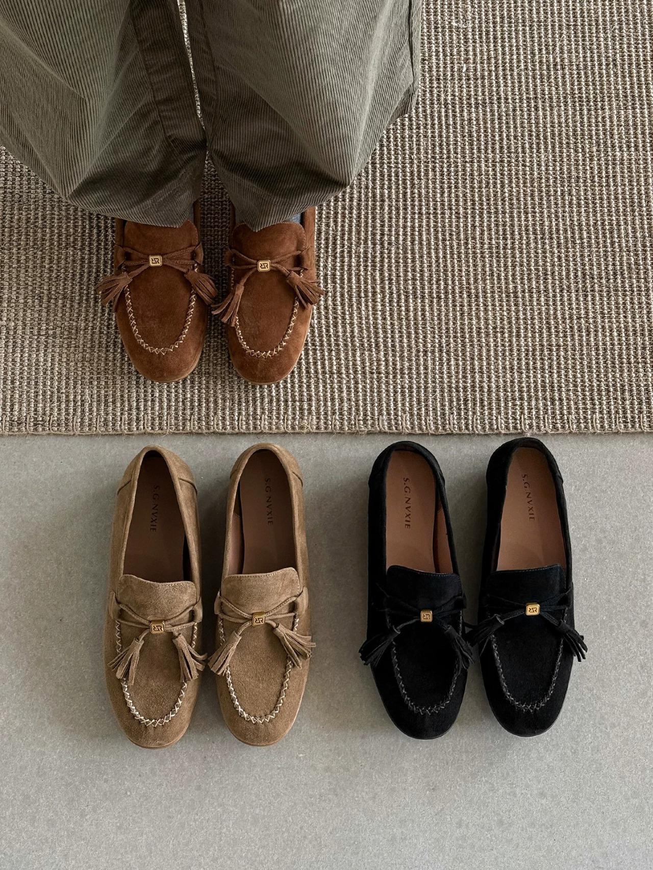 Bouclé Suede Tassel Loafers F0834