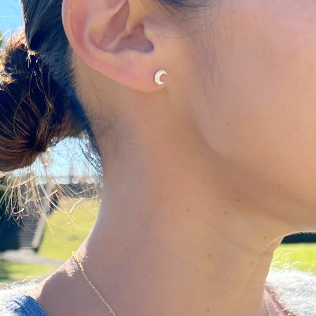 Gold coating 三日月 パヴェ ジルコニア スタッドピアス 月星