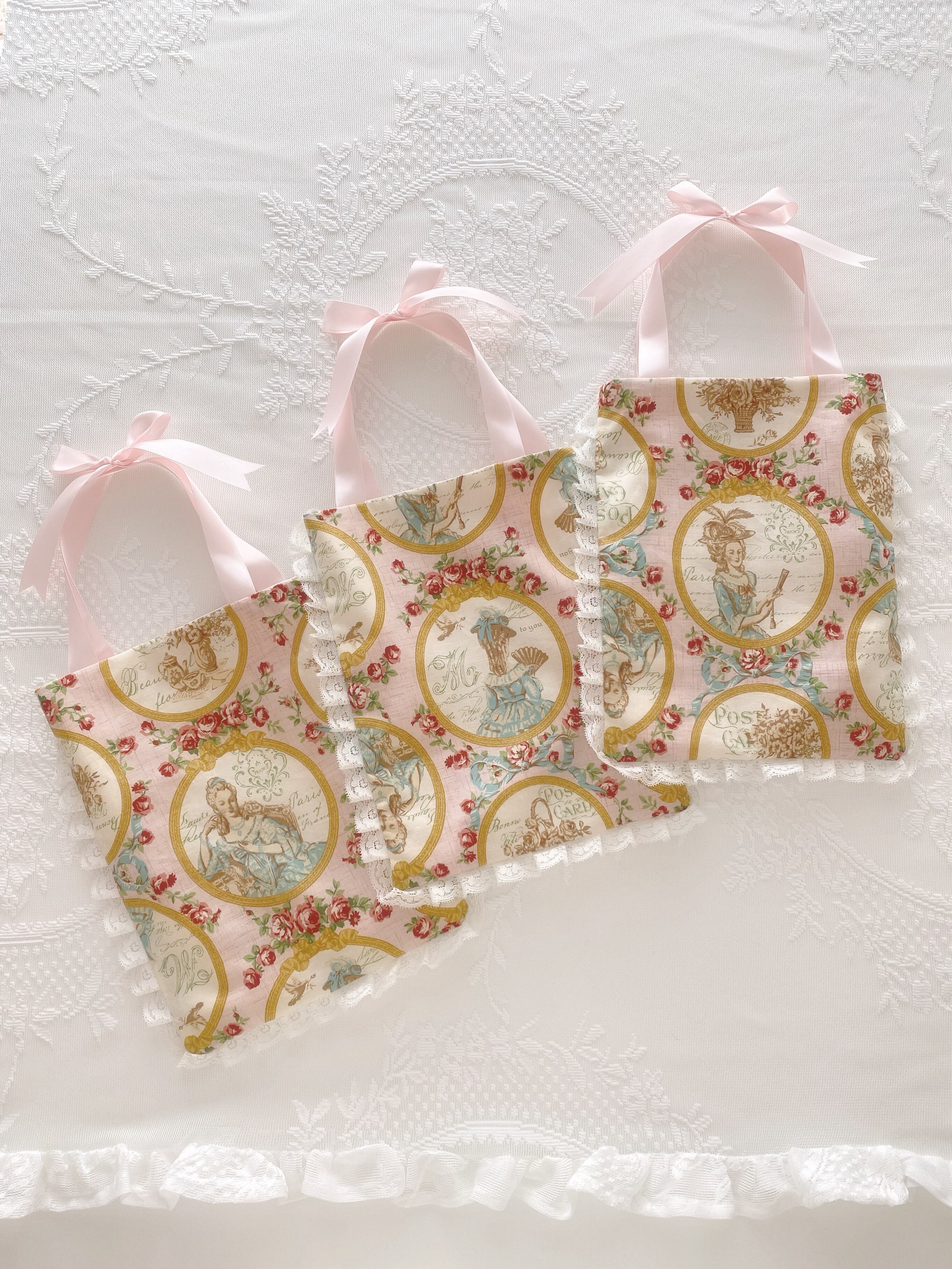 Marie Antoinette mini bag