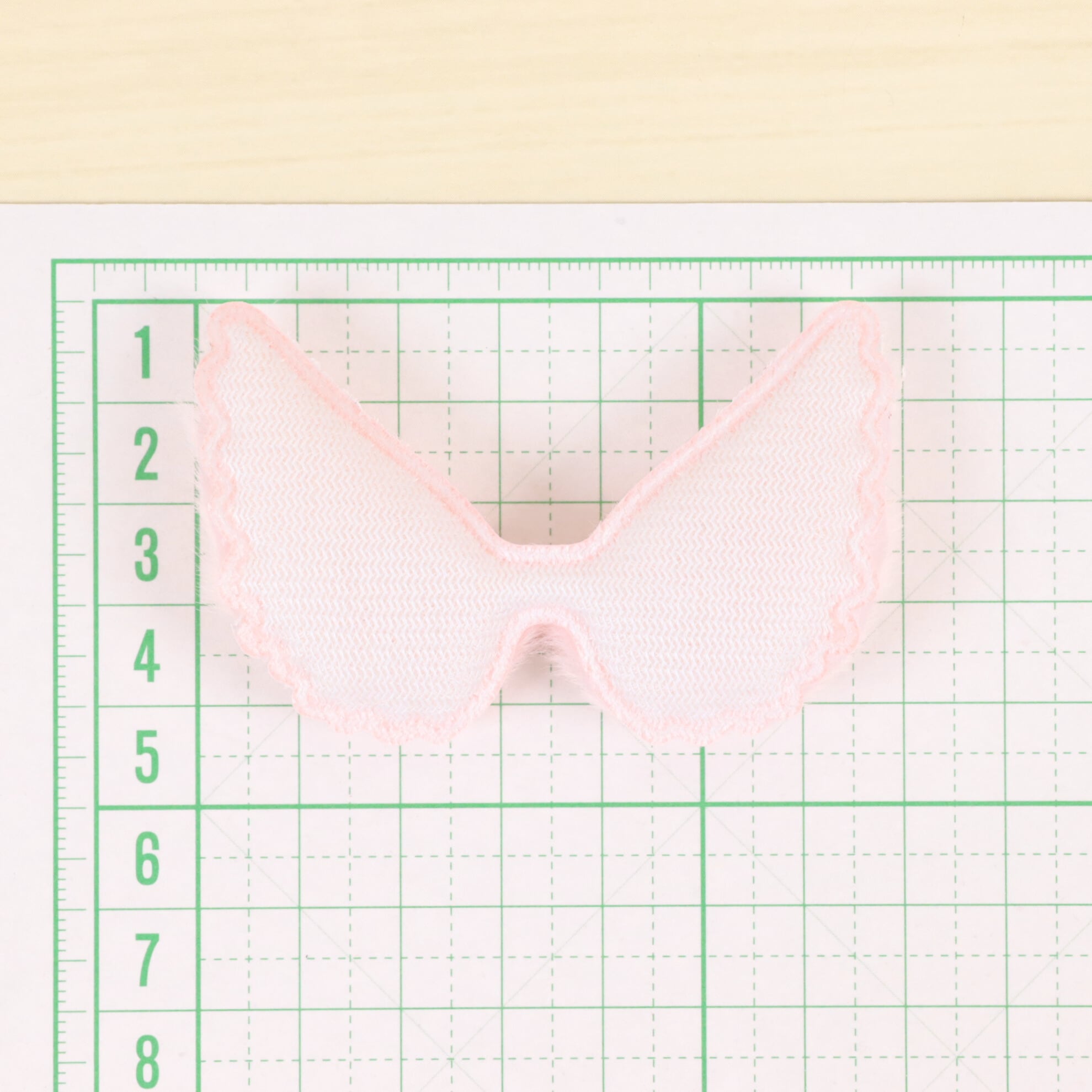 天使の羽 パーツ ファー 02000260 ハンドメイド 装飾 飾り | リボンと