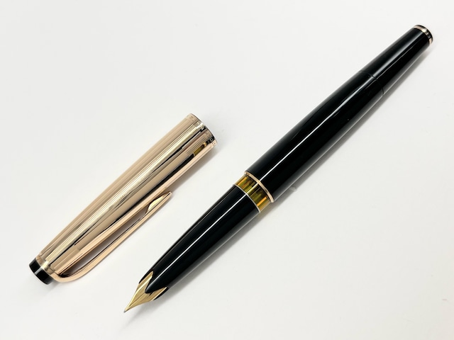 '60s　モンブラン マイスターシュテュック Ｎｏ ７２　MONTBLANC MEISTERSTUCK No 72　（細字）　18K　　　　　02598