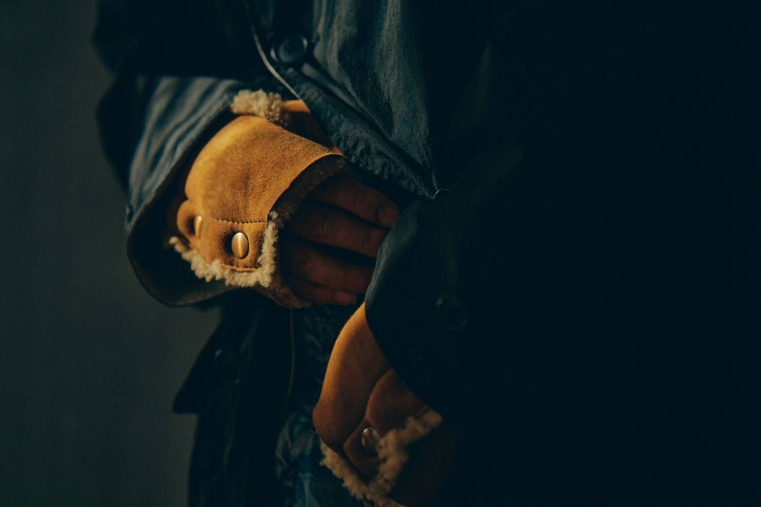 【美品】GOOD KARMA DEVELOPMENT ムートングローブ GOODKARMA DEVELOPMENT Reversible Mouton Gloves 