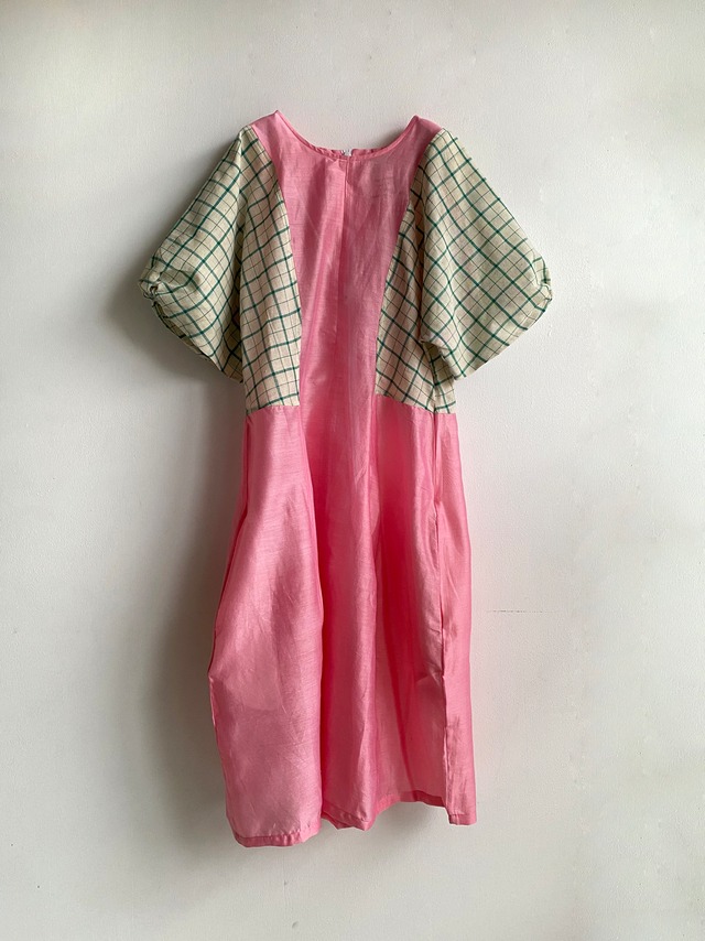 Short sleeve deformation dress "pink & green check" khadi silk & cotton