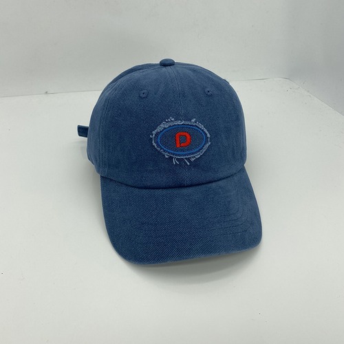 【新入荷】D字ロゴキャップ　人気　帽子　ロゴ　野球帽