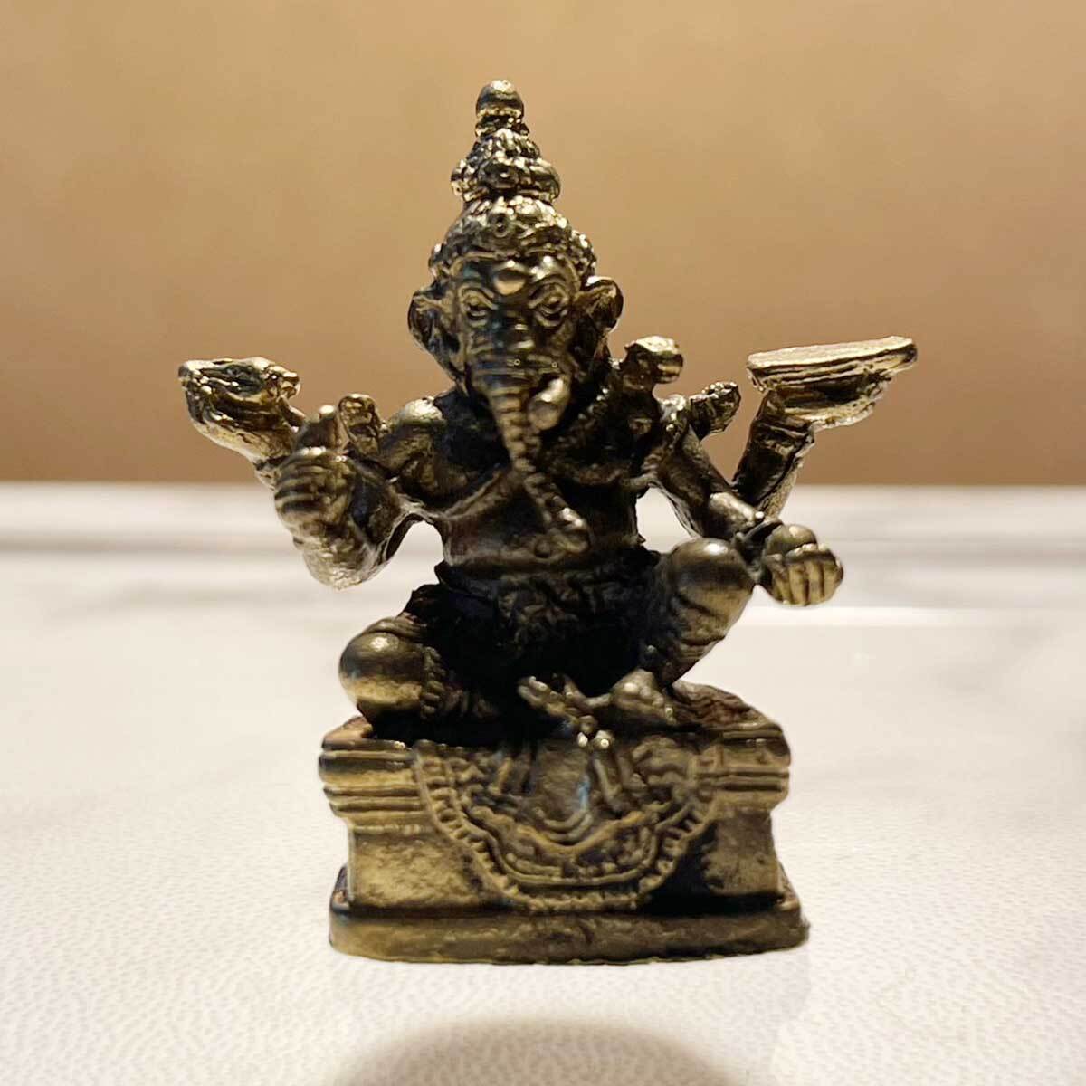 AMULET Ganesha Wat Saman Rattanaram ピンクのガネーシャ