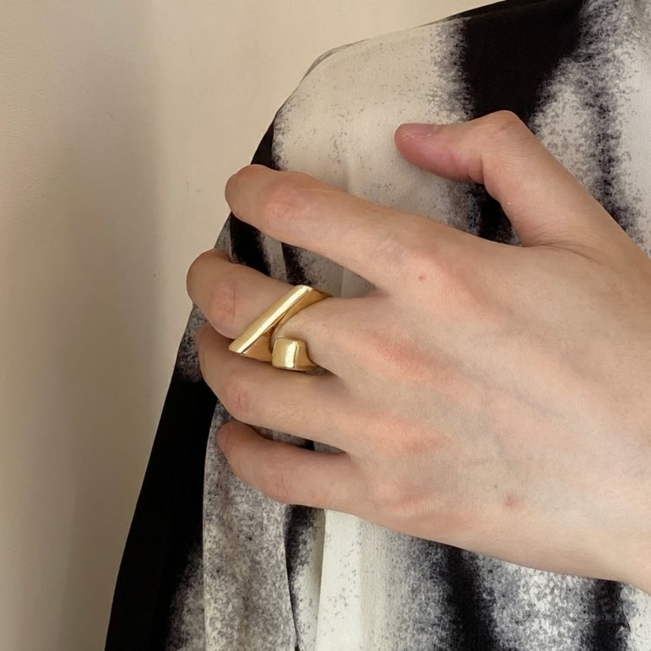 Open Square Ring 01098