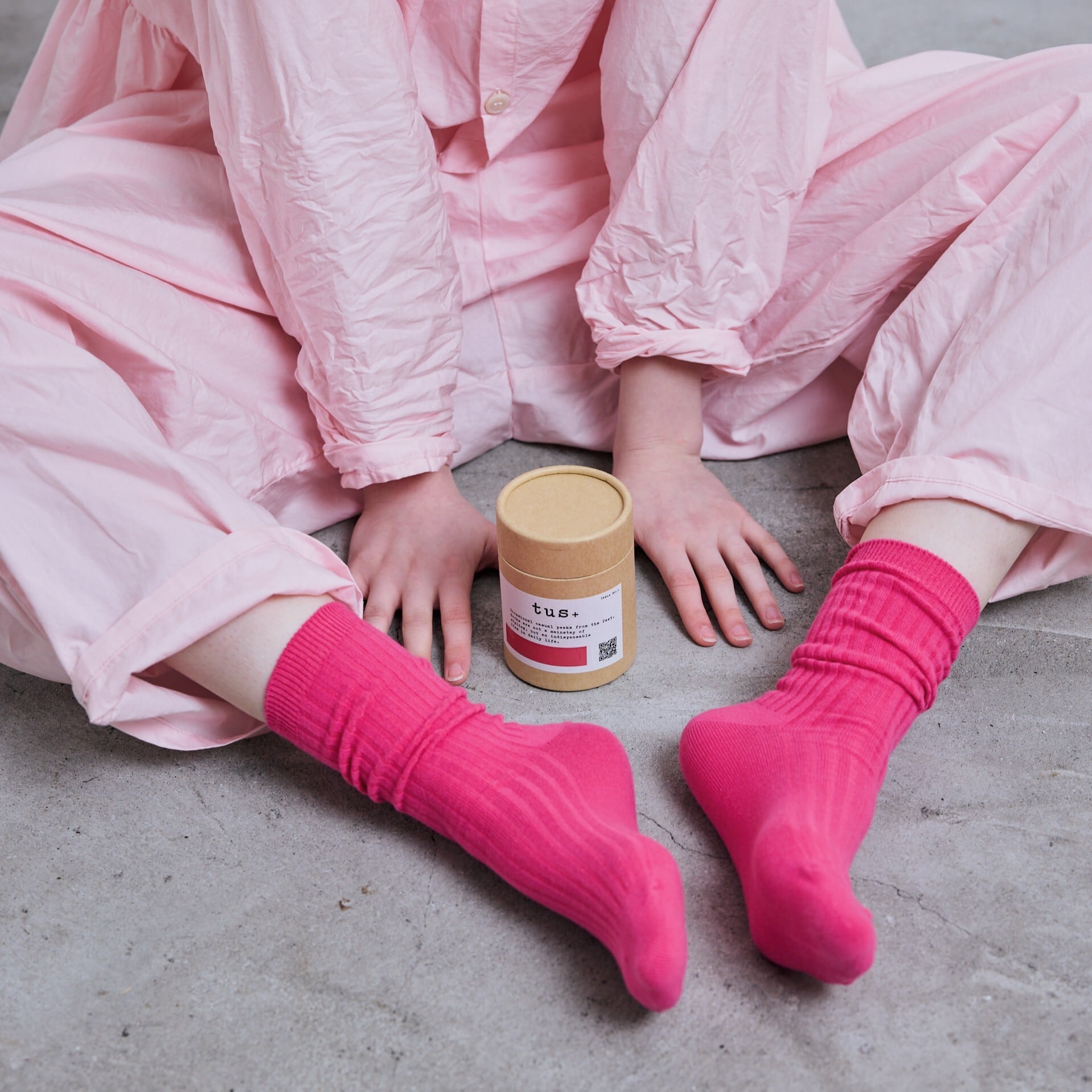 靴下ページ tus+ T001 BASIC COLOR CASE SOCKS ベーシック カラー ケース ソックス