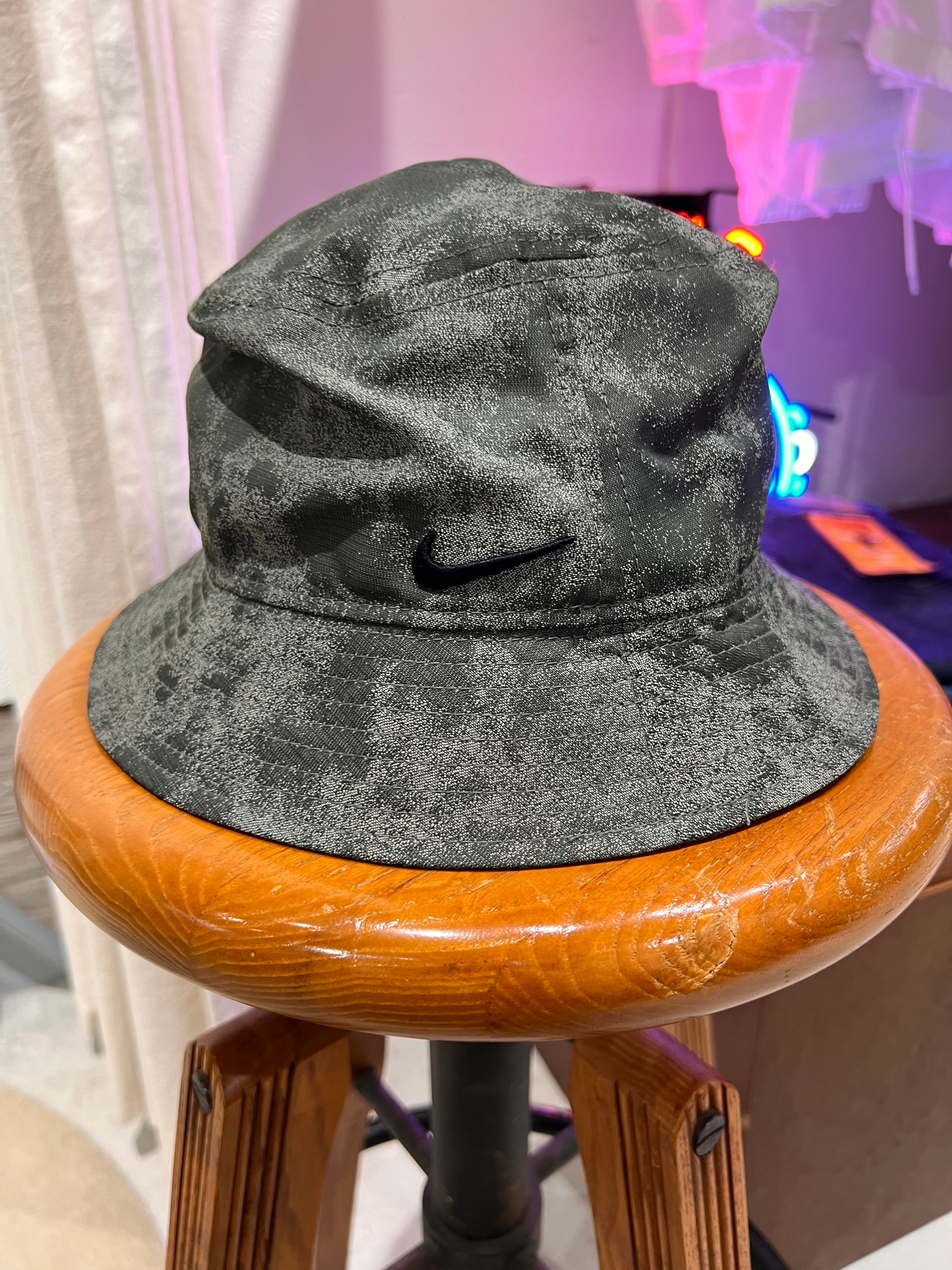(AC979)NIKE peach skin bucket hat