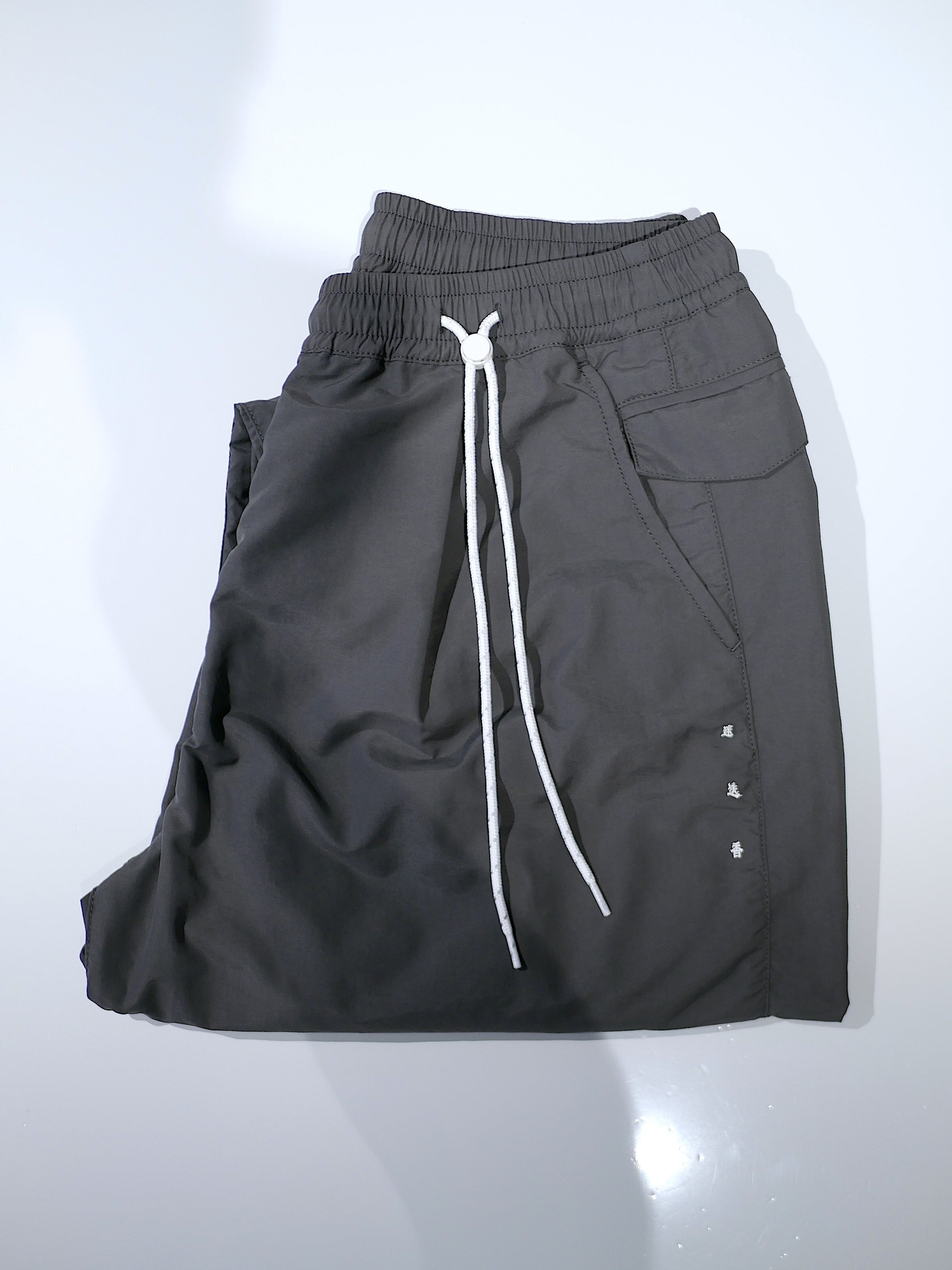 迷迭香 / NYLON HARVEST TRAINER CLASSIC（2026） | st. valley house