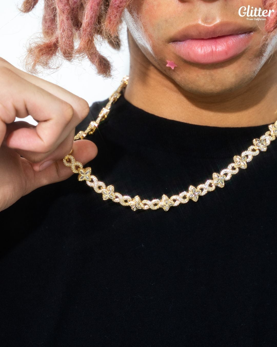 Diamond Infinity Four Leaf Necklace | Glitter