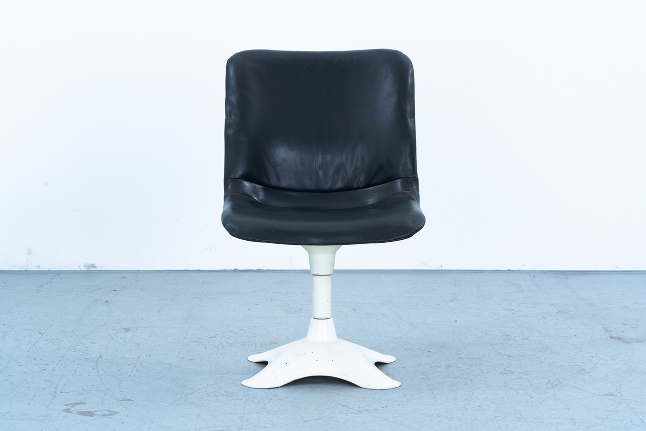 Yrjo Kukkapuro | Model 415 Dining Chair