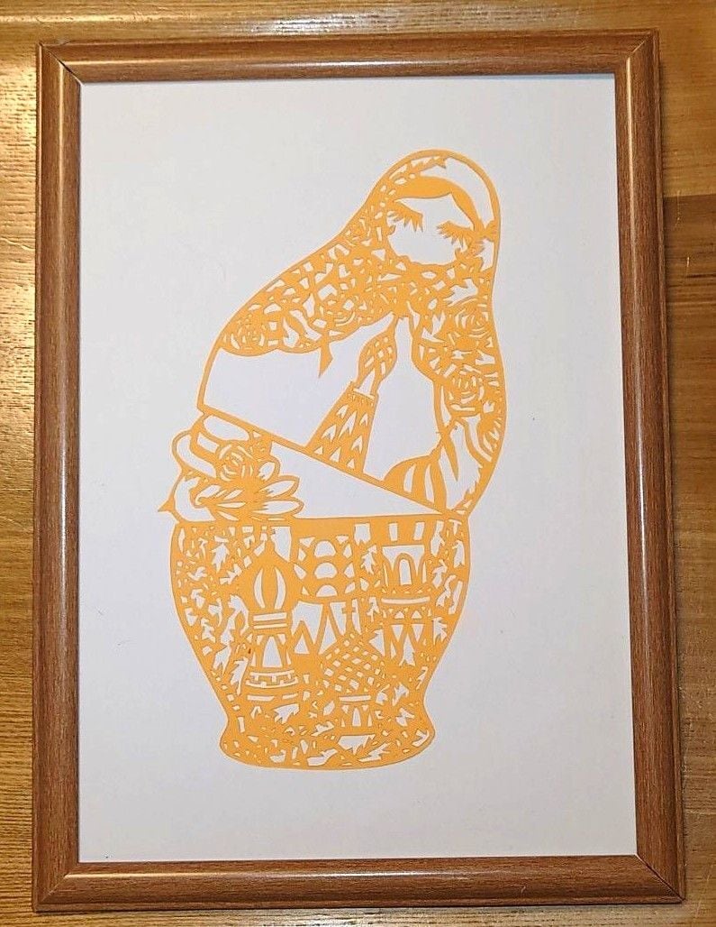 切り絵 マトリョーシカ （オレンジ） | Miyu工房 Paper Cutting