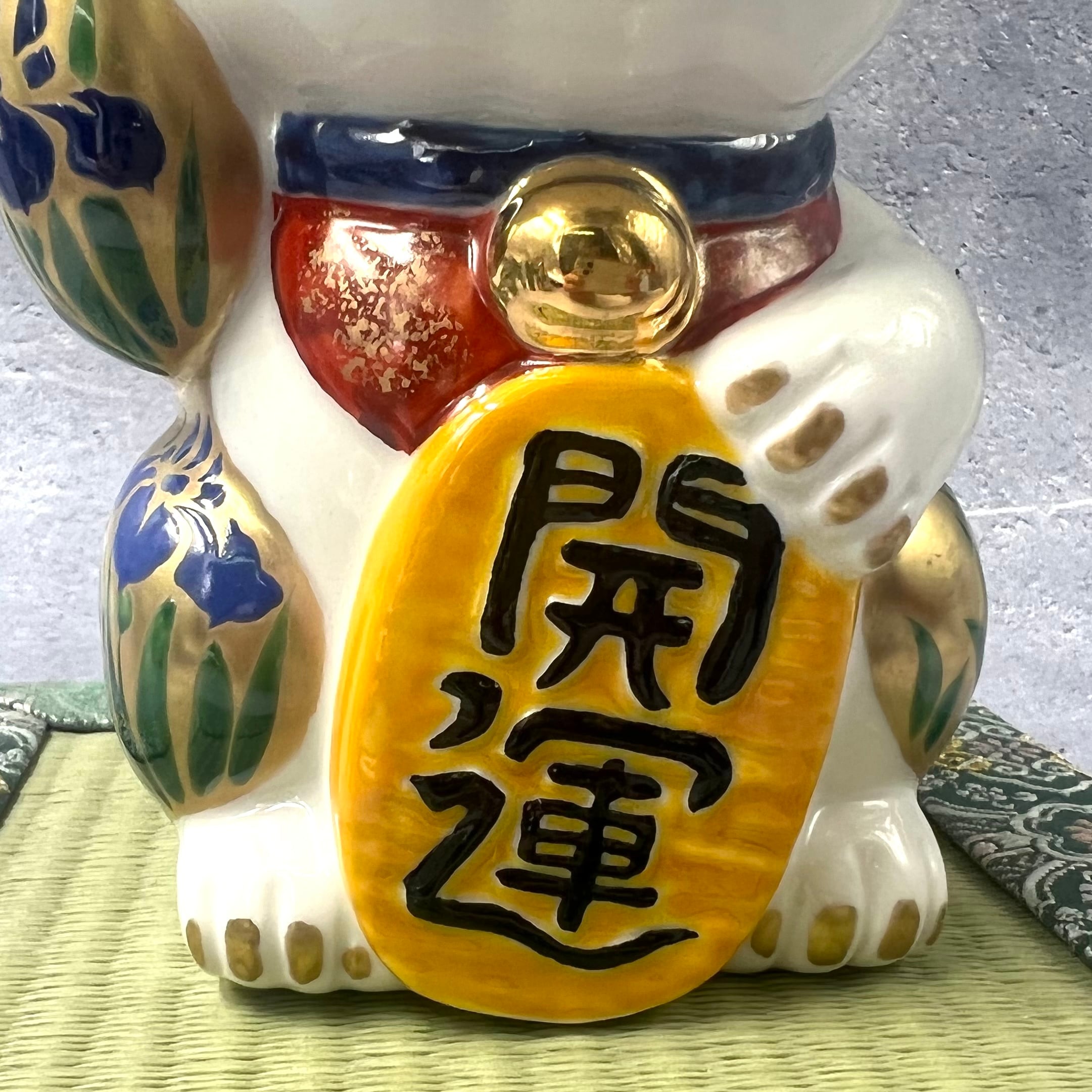 陶あん【新作】-招き猫- 白×金地 菖蒲 開運 | 京焼 陶あん 陶あん【新作】-招き猫- 白×金地 菖蒲 開運 | 京焼 陶あん