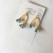 higawari :やじろべえピアス