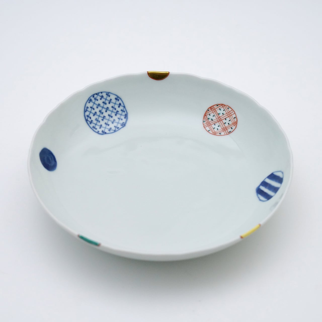 染付伊万里牡丹紋7寸輪花深皿 | 福珠窯ファクトリーショップ