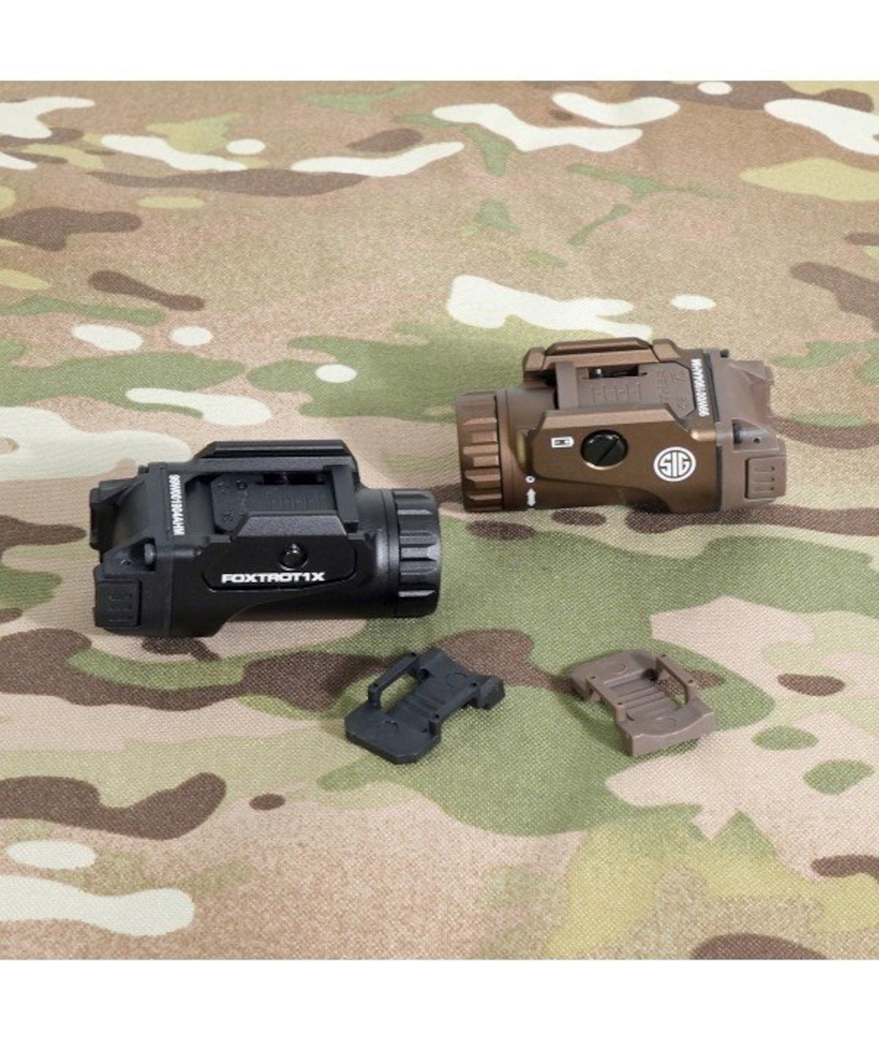 SOTAC SIG FOXTROT1タイプ ウェポンライト BK/DE/GY