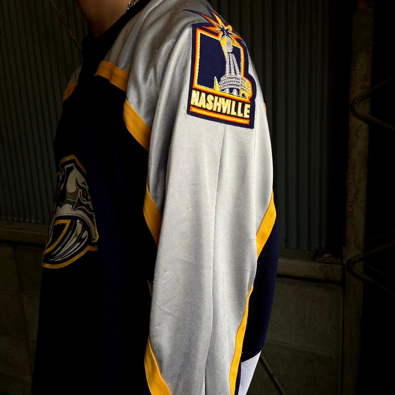 在庫僅少】 未使用品《アディダス》NHLフレームス両面刺繍ホッケー