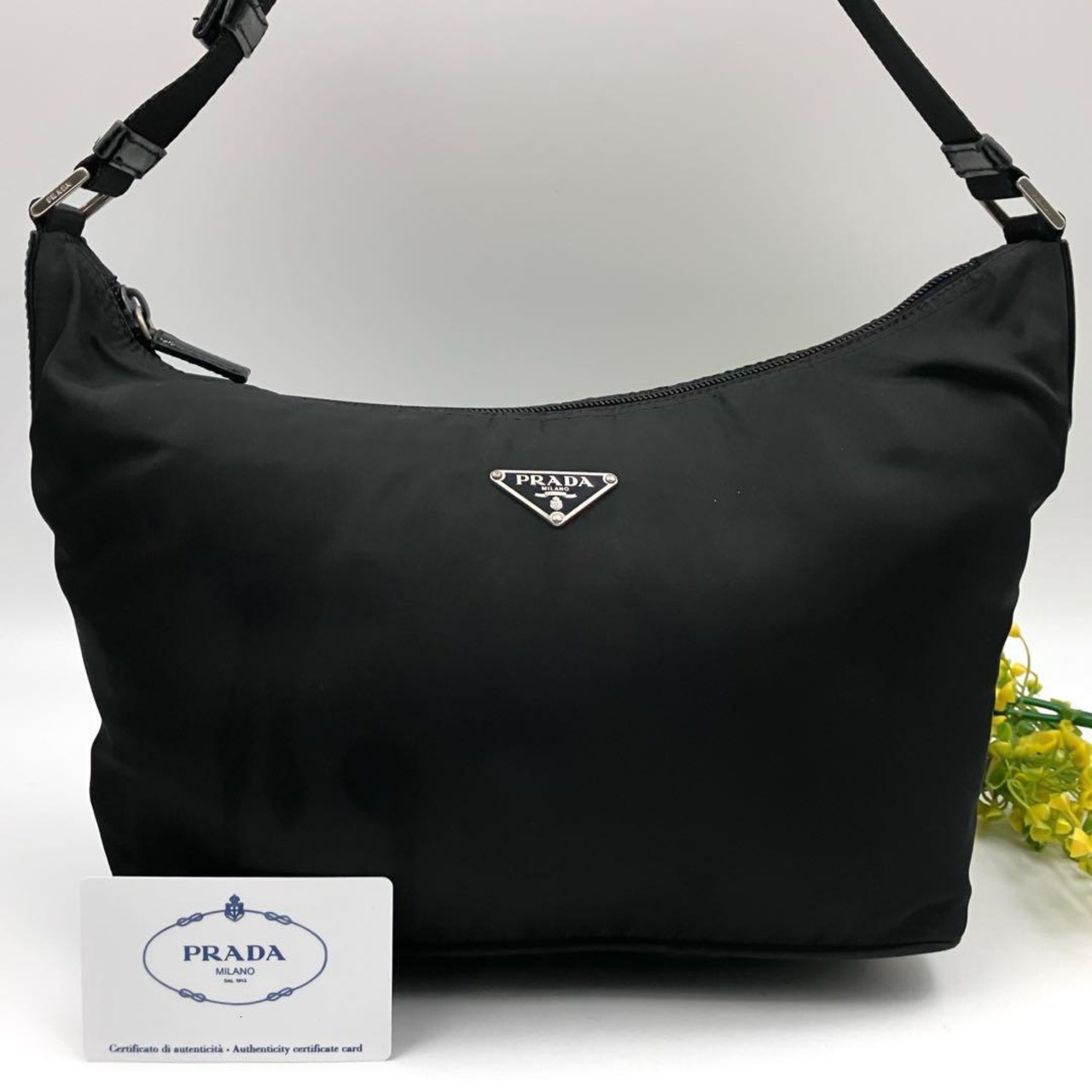 極美品✨PRADA 2310 ハーフムーンワンショルダー アクセサリーポーチ 