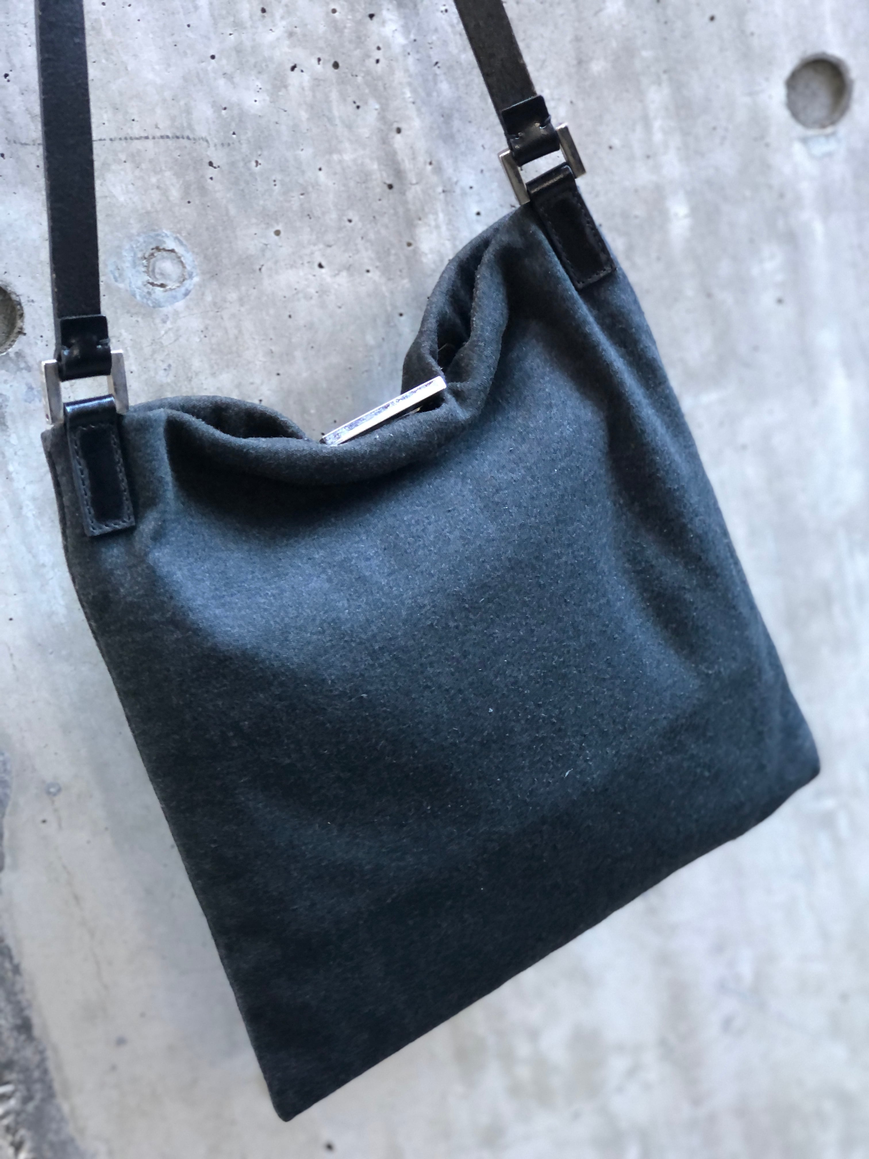 fendi ニットショルダーバッグ 【公式通販】