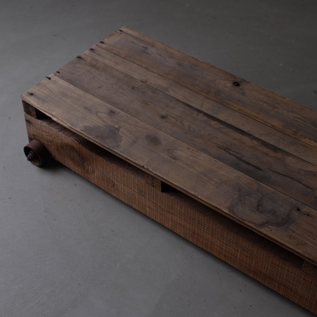 Lowboard