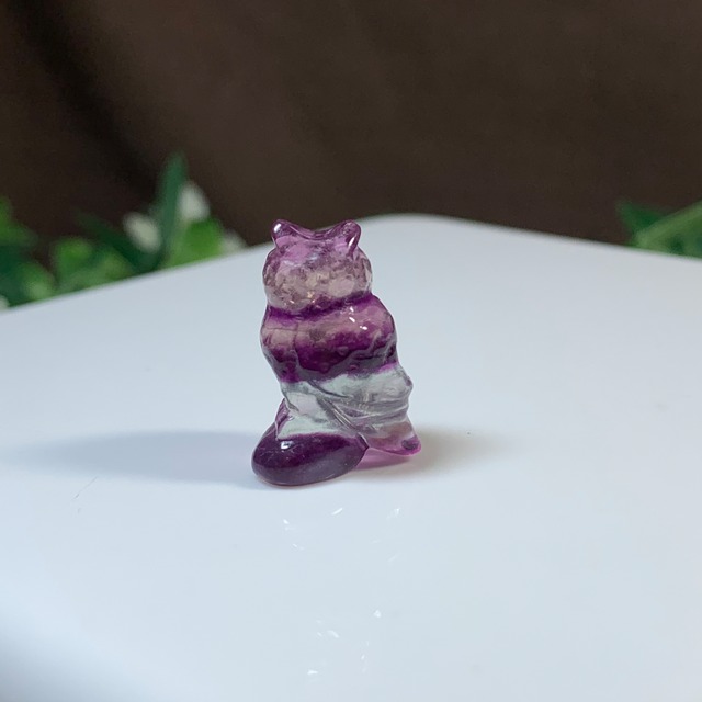 40.可愛い小さいフローライトふくろう