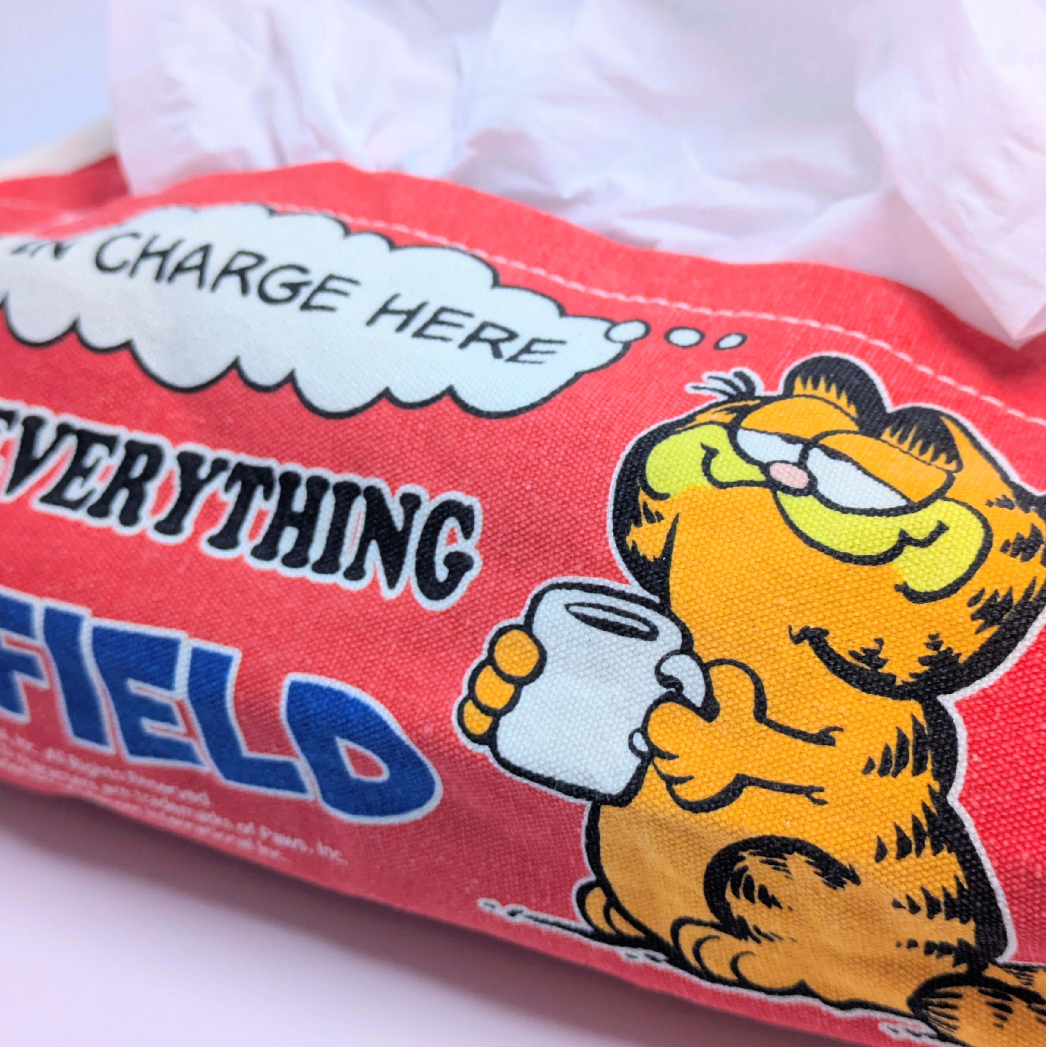 ✨️ティッシュのドレスアップに♡✨️ Tissue Cover / ティッシュカバー 吊り下げ / ティッシュケース【 Garfield ( ガーフィールド ) 】RED