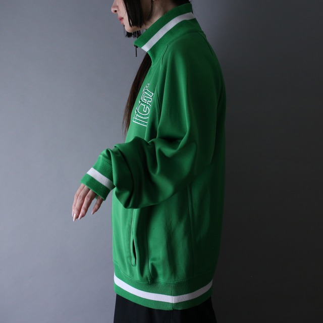 "NIKE" good coloring over silhouette track jacket