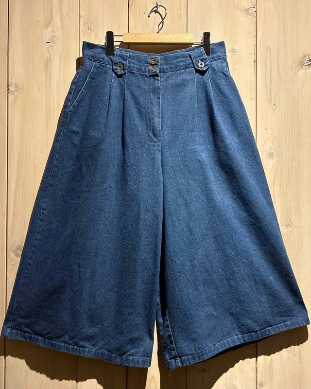【a.k.a.C.a.k.a vintage】Hakama Silhouette Vintage Wide Denim Shorts