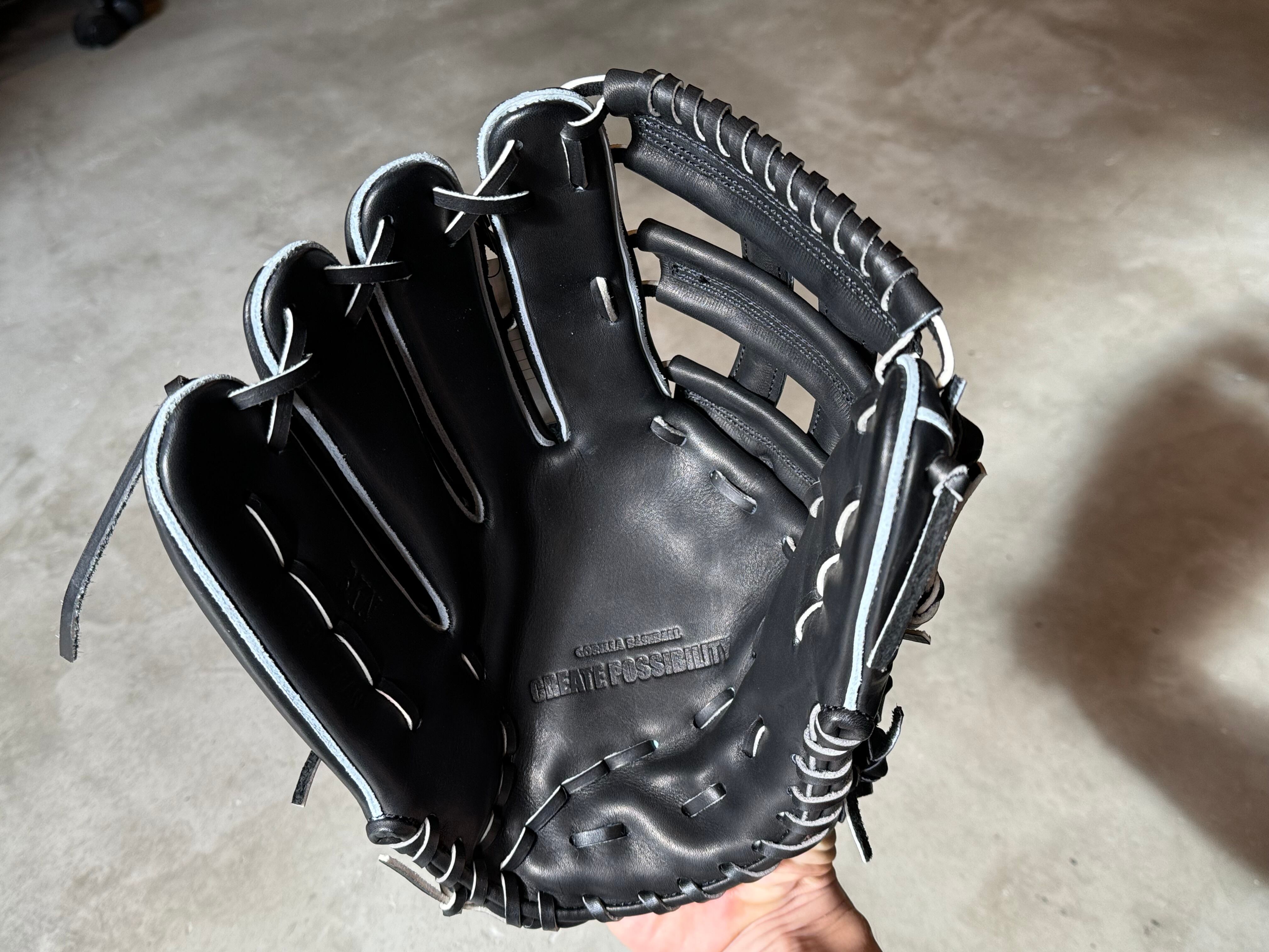 NEWモデル【ごりら印の野球道具】硬式用グローブ 外野手用BKN 左 NEWモデル【ごりら印の野球道具】硬式用グローブ 外野手用BKN 左