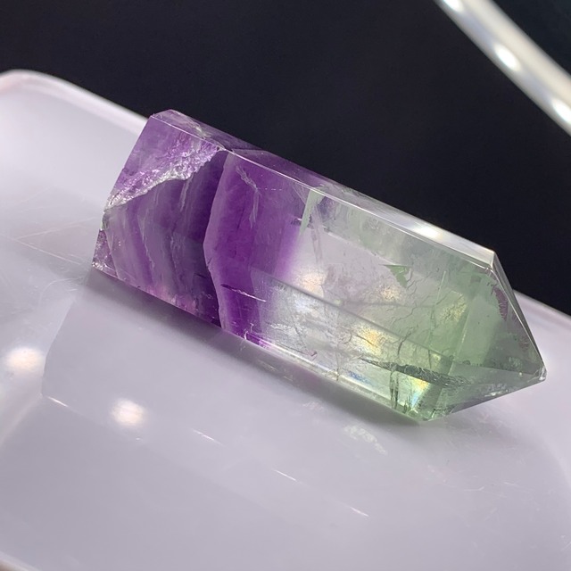 透明度、色合いが美しいグラデーションフローライトポイント