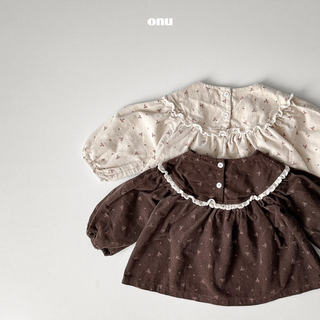 予約⌇ onu / Lace blouse