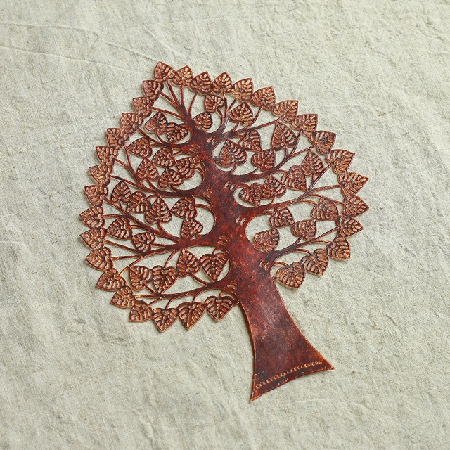 インドから届いた、革の切り絵 2