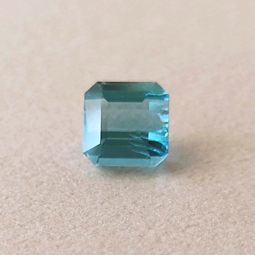 ブラジル産アクアマリン・ルース 2.785ct 7.5x7.7mm エメラルドカット