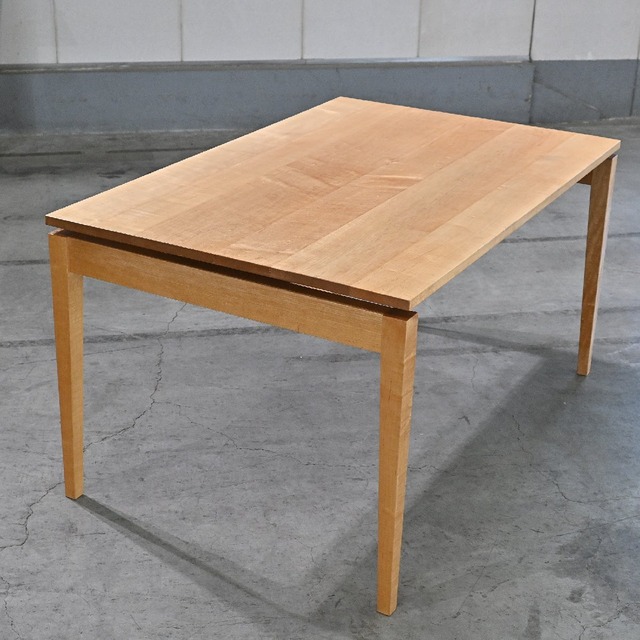 SERVE 24万「Table type 12」ダイニングテーブル メープル 無垢材 テーパードレッグ シェーカースタイル ナチュラル 食卓 リビング カフェ【中古家具/中古インテリア/USED家具ユーズド家具/リサイクル】