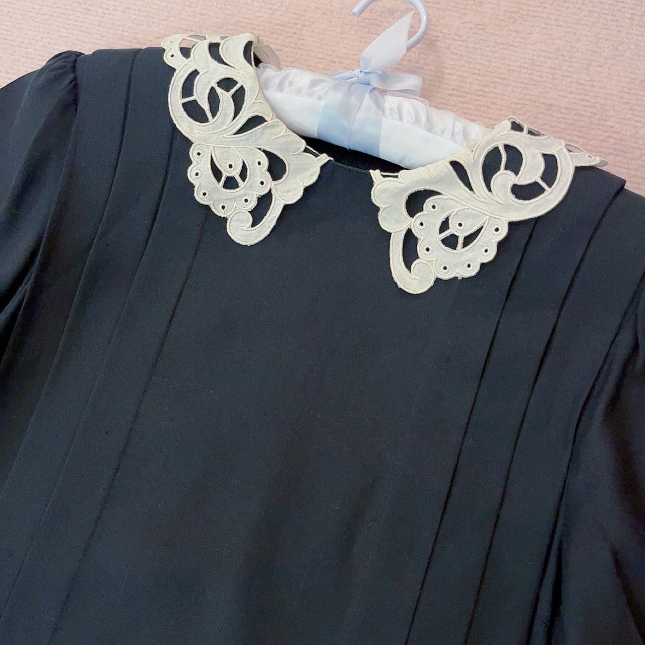 lace collar pleats black one-piece