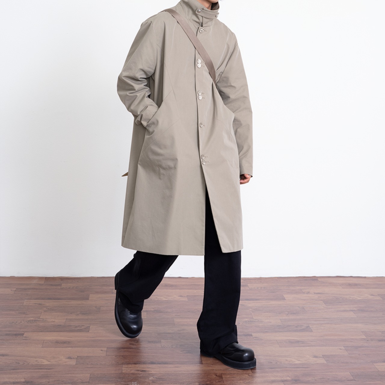 デザインシックボタン薄手コート　954
