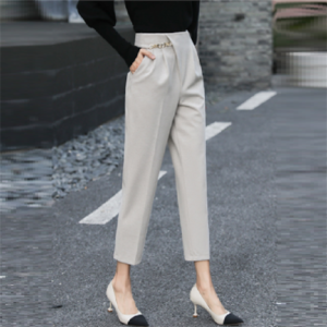 【送料無料】テーパードパンツ 2色 秋 チェーン装飾 エレガント系 ハイウエスト きれいめ 大人可愛い コンサバ系 30代 40代 レディースファッション 可愛い お出かけ 女子会 デイリーユース お茶会 お呼ばれ 授業参観 ポケット