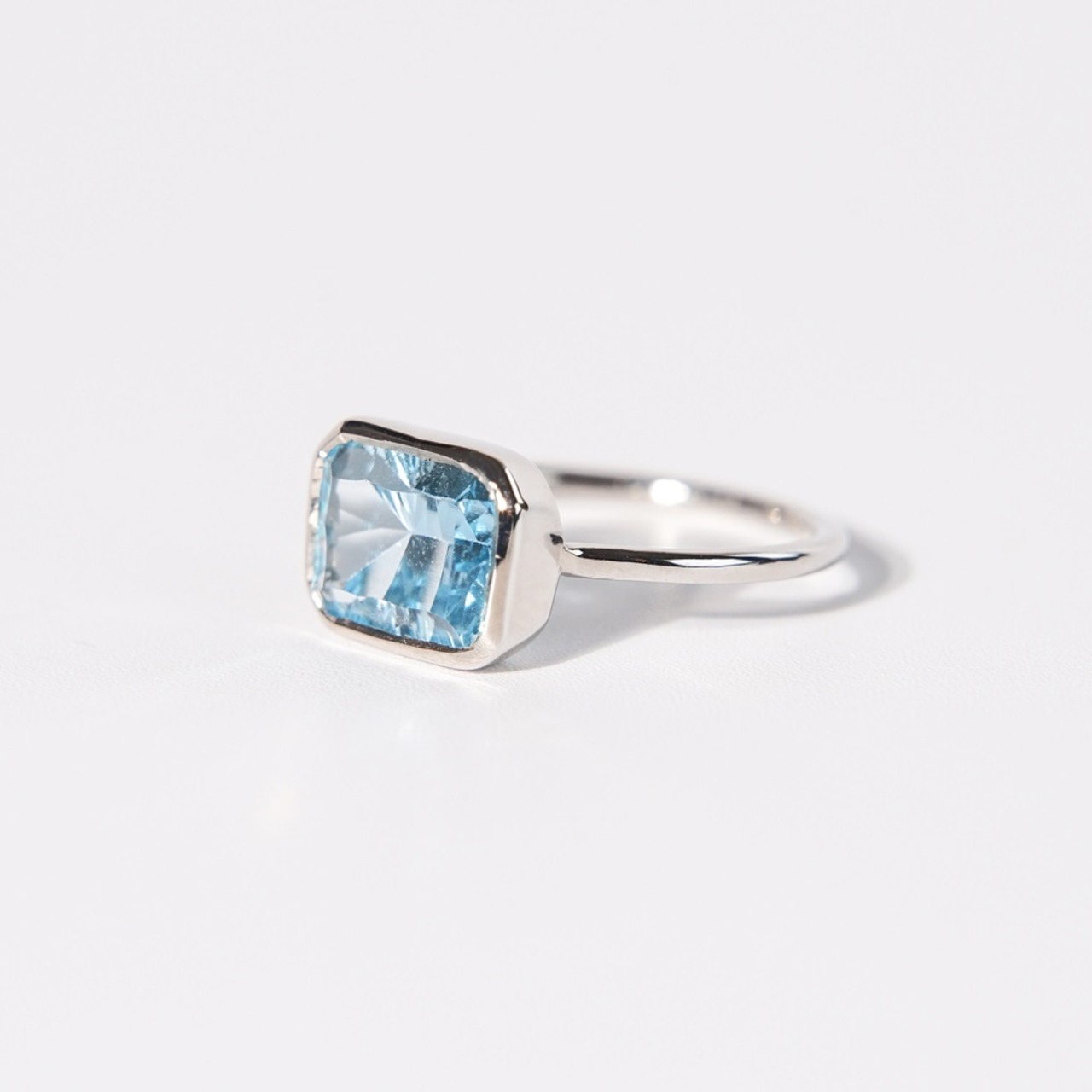 【9号】ブルートパーズ リング(SV)