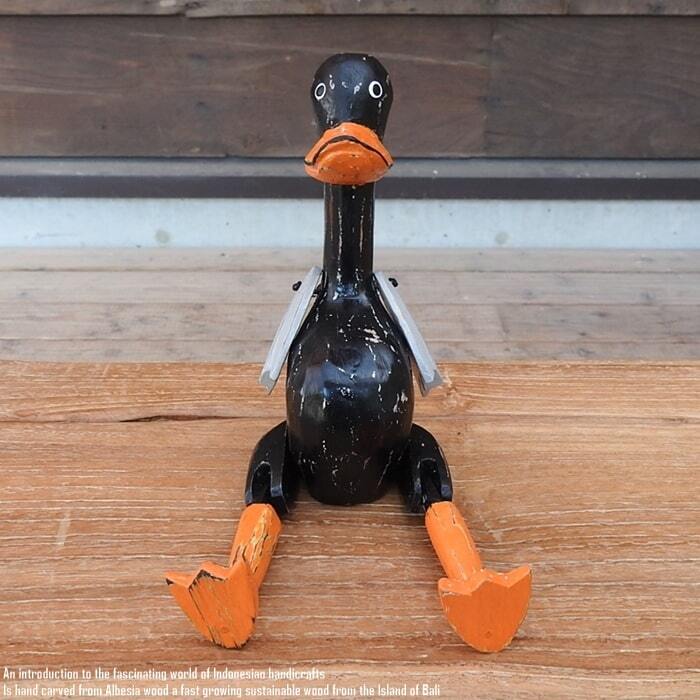 お座り アヒルさん 黒 Sサイズ 手足が動かせる木彫りの動物 ウェルカム