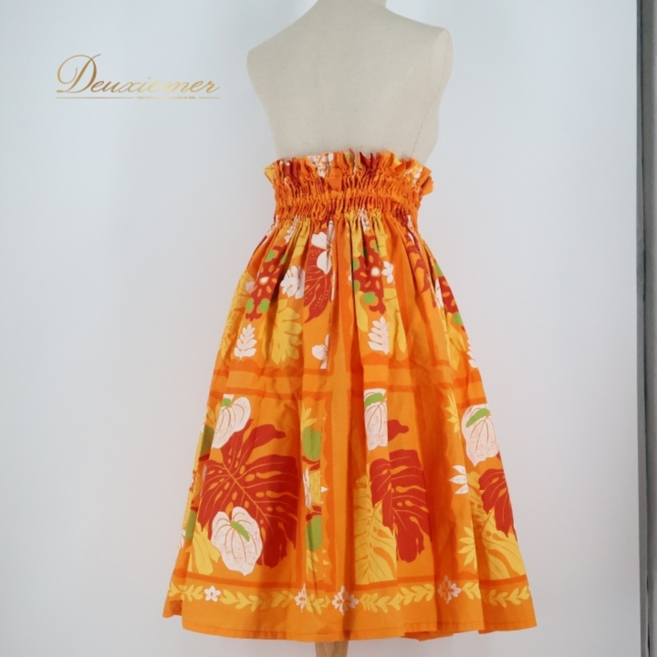 フラダンス 衣装 パウスカート オレンジ系 ハワイアンプリント アロハ フラ ダンス レッスン 練習 華やか 鮮やか かわいい おしゃれ シングル スカート イエロー系 ホワイト系 レッド系 グリーン系 橙 黄 白 赤 黄緑 フラダンス衣装 ふんわり フラスカート Hawaii ハワイ 南国 明るい レッスン用 パーティー ダンス衣装 おしゃれ着 かわいらしい
