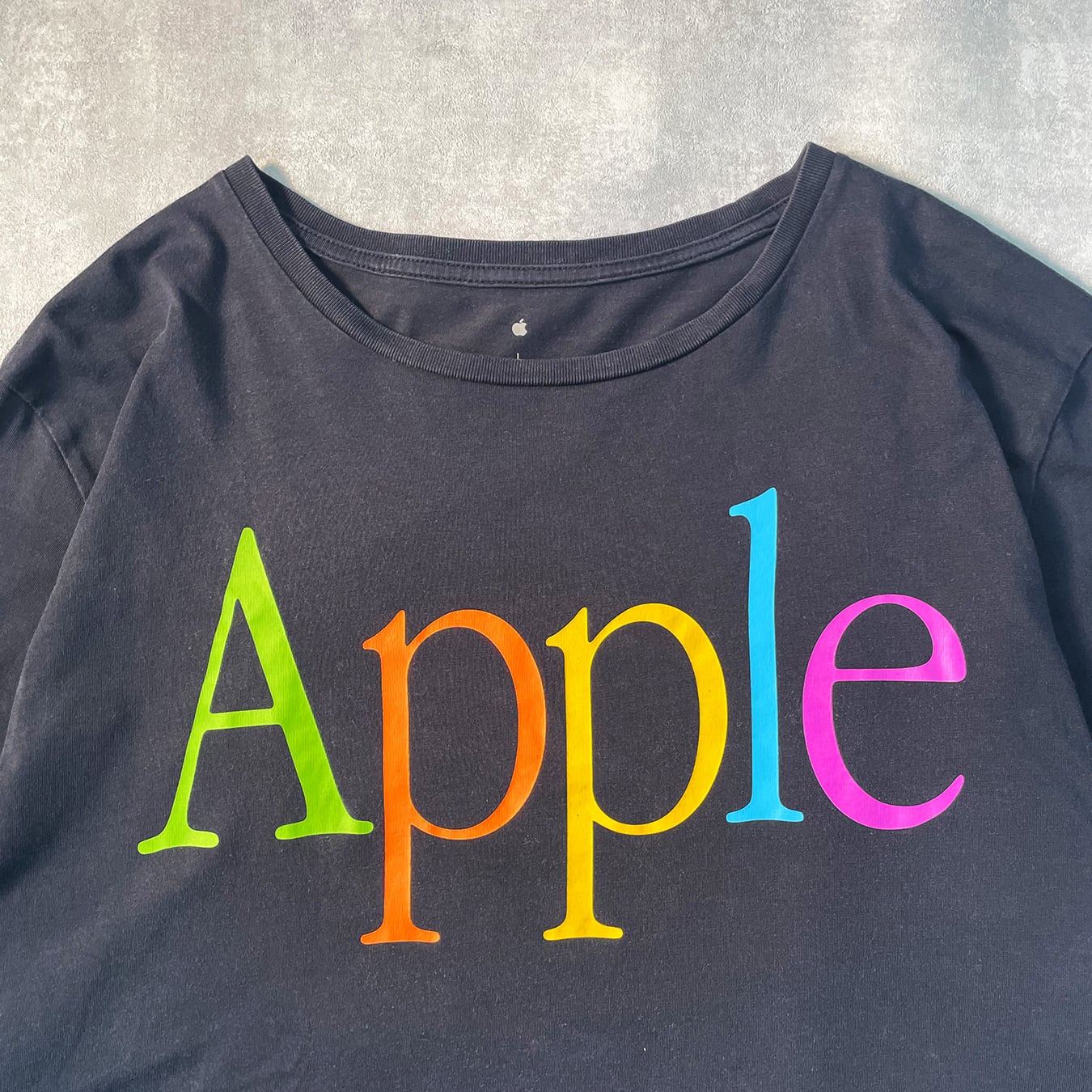 Apple】 Apple本社限定 レインボーロゴ Tシャツ シングルステッチ