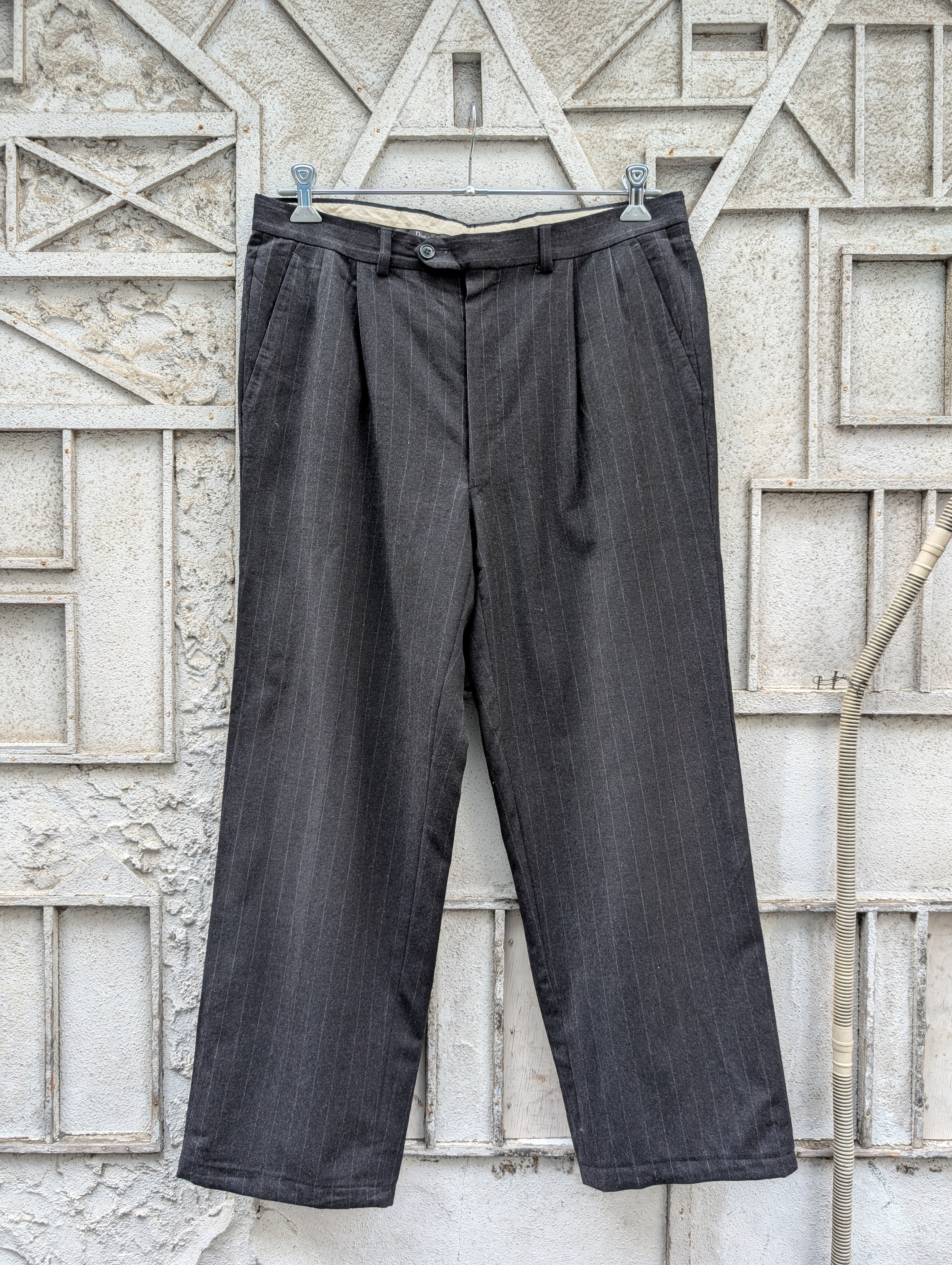 "CHIRISTIAN DIOR" stripe slacks
