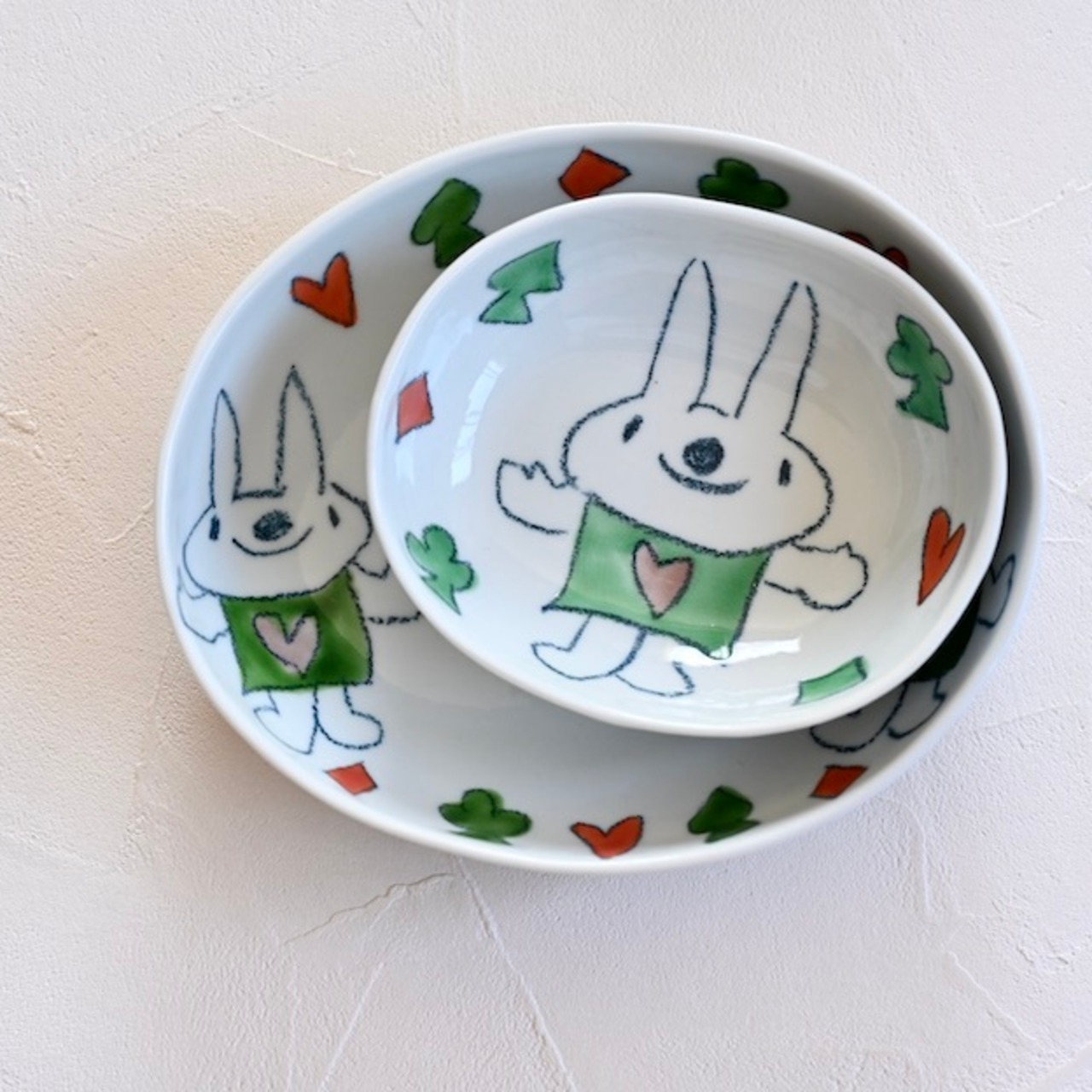 村田菜穂美作　楕円小鉢「トランプとうさちゃん」［2104130000058］