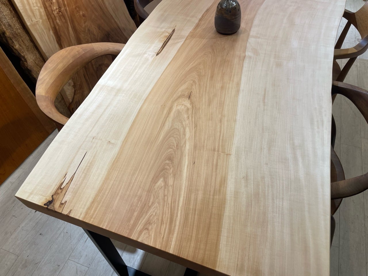 貸出中】栃（トチ）_1900×730-745×50_浅草本店_テーブル天板/一枚板
