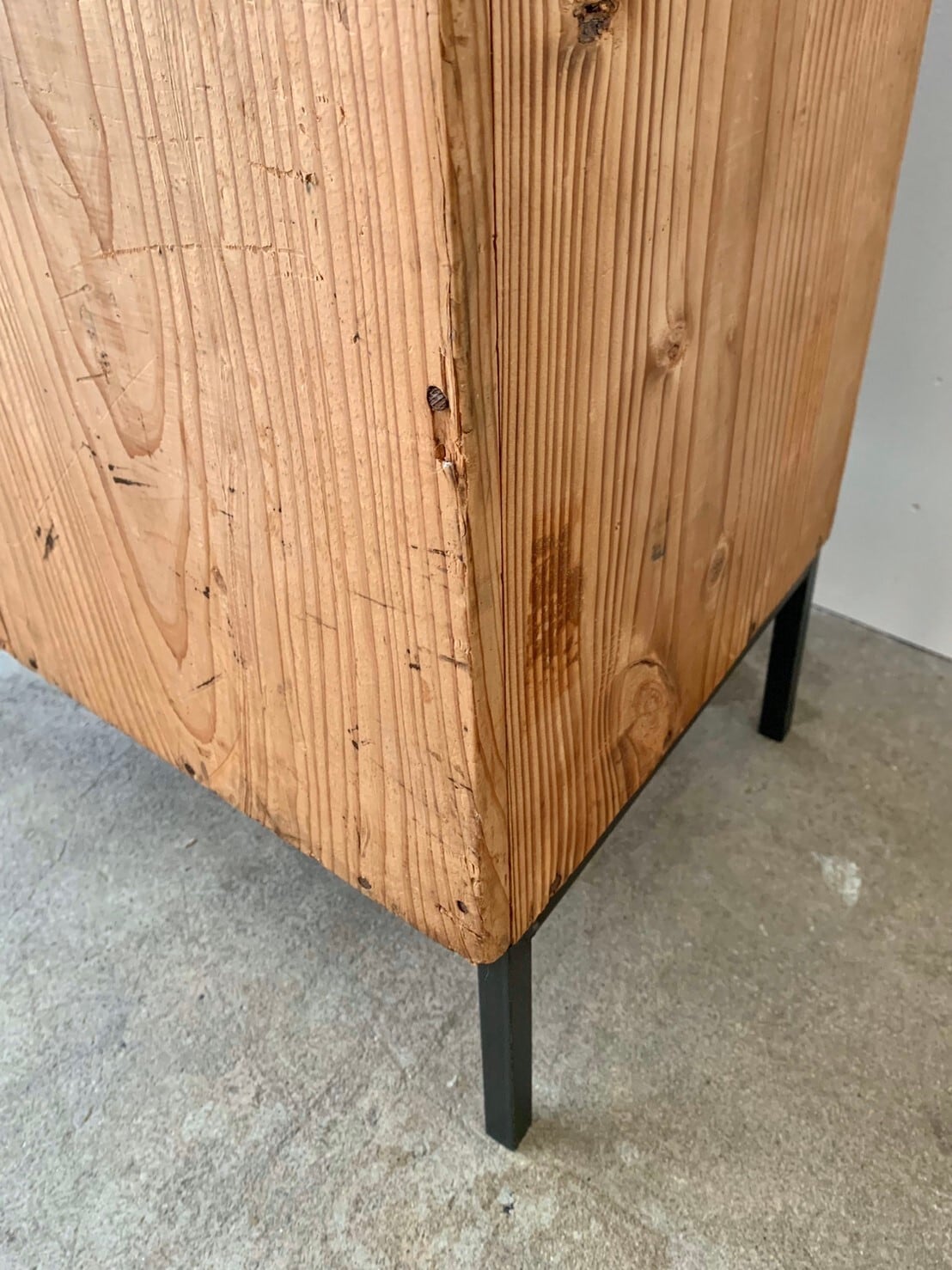 スチール脚の棚 古家具 | ju-gu