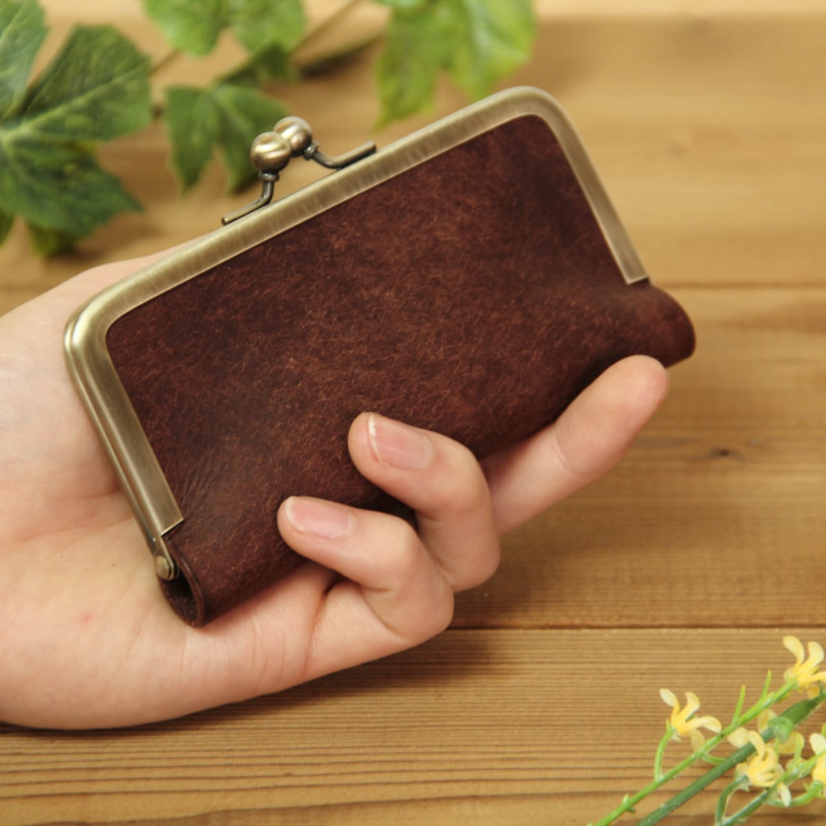 がま口キーケース / チョコレート | HANARE LEATHER オンラインショップ