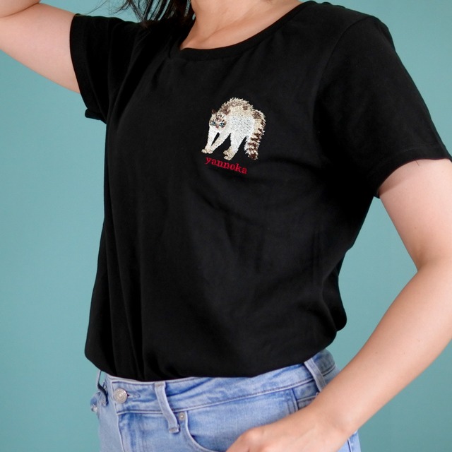【シャムトラ猫】やんのかステップTシャツ（白・黒）